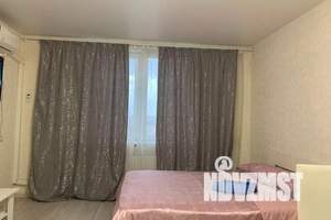 1-к квартира, посуточно, 30м2, 10/18 этаж