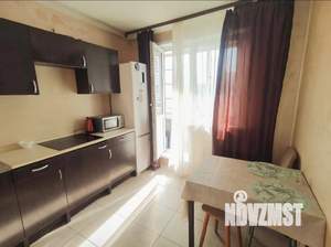 1-к квартира, посуточно, 35м2, 6/25 этаж