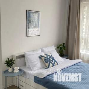 2-к квартира, посуточно, 40м2, 10/17 этаж