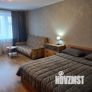 1-к квартира, посуточно, 53м2, 10/17 этаж