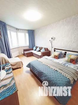 1-к квартира, посуточно, 45м2, 13/25 этаж