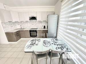 2-к квартира, посуточно, 65м2, 1/1 этаж