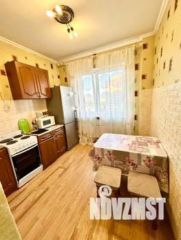 1-к квартира, посуточно, 43м2, 14/18 этаж