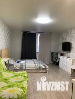 Студия квартира, посуточно, 32м2, 7/18 этаж