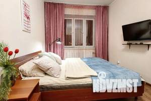 1-к квартира, посуточно, 35м2, 2/17 этаж