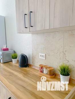 1-к квартира, посуточно, 40м2, 13/17 этаж