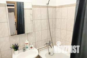 1-к квартира, посуточно, 35м2, 7/17 этаж