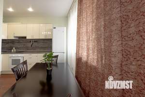 Студия квартира, посуточно, 40м2, 13/17 этаж