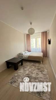 1-к квартира, посуточно, 35м2, 6/16 этаж