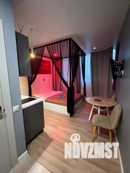 Студия квартира, посуточно, 18м2, 1/17 этаж