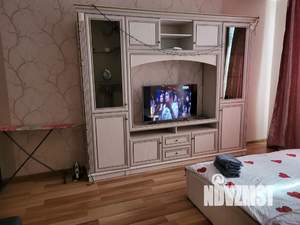 1-к квартира, посуточно, 40м2, 7/25 этаж