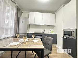 1-к квартира, посуточно, 40м2, 8/18 этаж