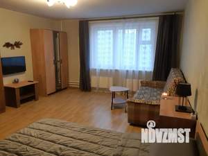 1-к квартира, посуточно, 53м2, 10/17 этаж