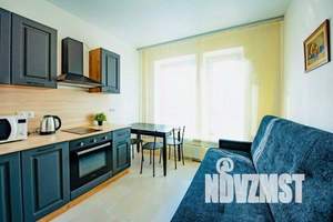 2-к квартира, посуточно, 65м2, 13/25 этаж