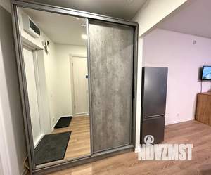 Студия квартира, посуточно, 30м2, 11/25 этаж