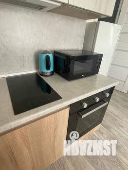 Студия квартира, посуточно, 33м2, 18/18 этаж