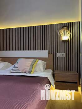 Студия квартира, посуточно, 20м2, 1/17 этаж