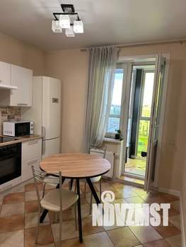 1-к квартира, посуточно, 38м2, 10/17 этаж