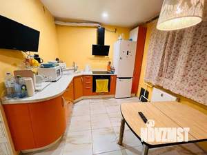 2-к квартира, посуточно, 65м2, 1/1 этаж