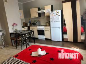 Студия квартира, посуточно, 30м2, 12/25 этаж