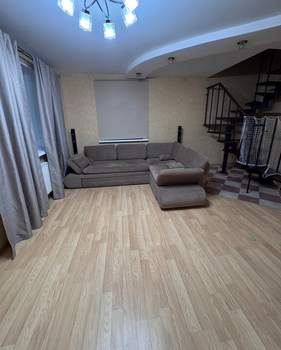 3-к квартира, на длительный срок, 100м2, 8/8 этаж
