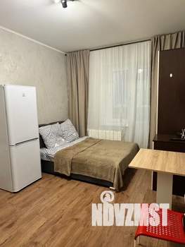 Студия квартира, посуточно, 22м2, 2/21 этаж