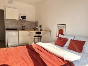 Студия квартира, посуточно, 30м2, 10/25 этаж
