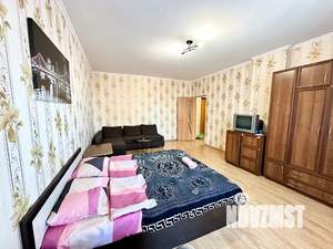 1-к квартира, посуточно, 43м2, 14/18 этаж