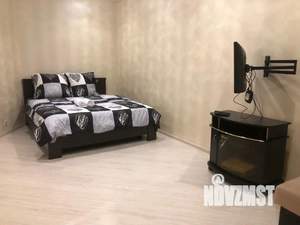 1-к квартира, посуточно, 40м2, 19/25 этаж