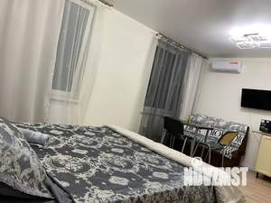 Студия квартира, посуточно, 30м2, 9/25 этаж