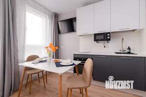 Студия квартира, посуточно, 30м2, 11/17 этаж