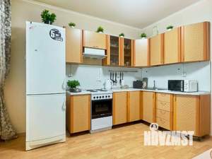 2-к квартира, посуточно, 60м2, 7/25 этаж