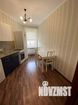 1-к квартира, посуточно, 35м2, 3/3 этаж