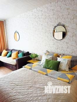 1-к квартира, посуточно, 42м2, 1/1 этаж