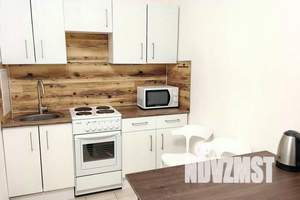 1-к квартира, посуточно, 35м2, 4/17 этаж