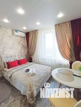 Студия квартира, посуточно, 20м2, 10/25 этаж