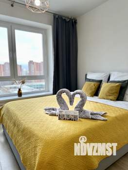 Студия квартира, посуточно, 20м2, 11/33 этаж