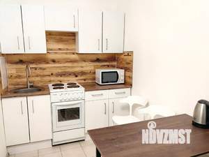 1-к квартира, посуточно, 35м2, 4/17 этаж