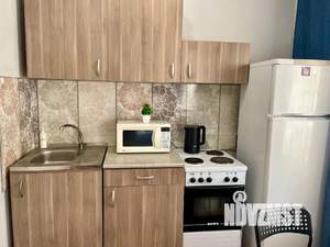 Студия квартира, посуточно, 30м2, 1/20 этаж