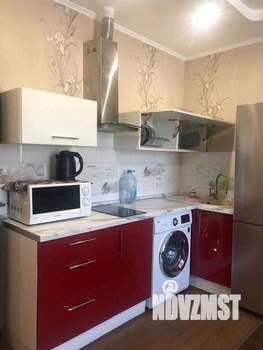 Студия квартира, посуточно, 28м2, 3/25 этаж