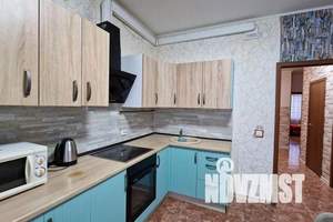 3-к квартира, посуточно, 72м2, 8/17 этаж