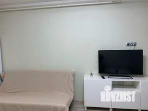 Студия квартира, посуточно, 30м2, 13/25 этаж