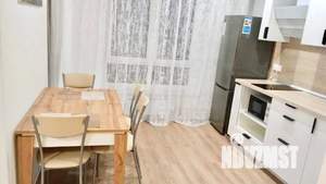 1-к квартира, посуточно, 40м2, 15/25 этаж