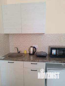 Студия квартира, посуточно, 18м2, 1/17 этаж