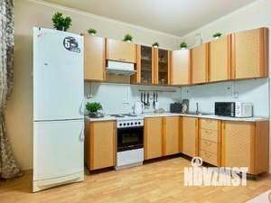 2-к квартира, посуточно, 60м2, 1/1 этаж