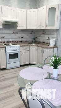 1-к квартира, посуточно, 34м2, 12/17 этаж