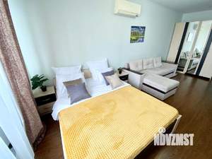 Студия квартира, посуточно, 40м2, 13/17 этаж