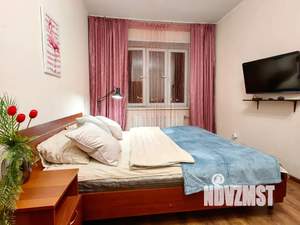 1-к квартира, посуточно, 35м2, 2/17 этаж