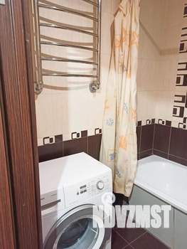 1-к квартира, посуточно, 35м2, 6/25 этаж