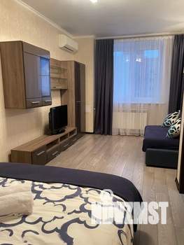 1-к квартира, посуточно, 42м2, 10/17 этаж